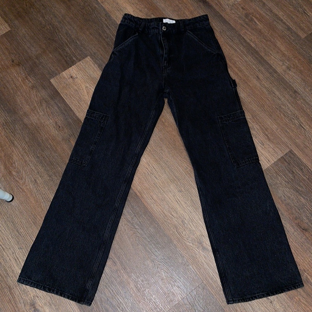 NWOT H&M baggy fit black Cargo Jean